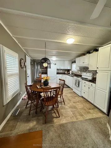 13 Wentworth Drive Kingston ON K7K 5E1