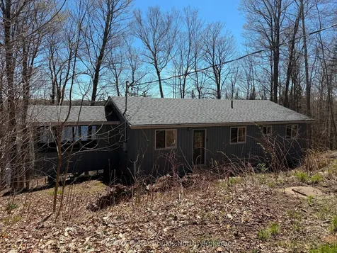 1226 Hubbard & Montgomery Lane Highlands East ON K0M 1S0