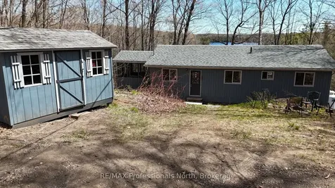 1226 Hubbard & Montgomery Lane Highlands East ON K0M 1S0