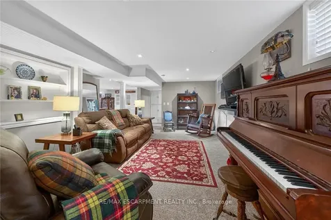 41 Fife Street W Haldimand ON N3W 1J1