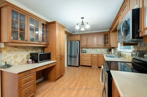 131 Corbett Drive Kawartha Lakes ON L0A 1K0