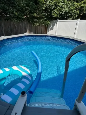 169 Castlefrank Road Kanata ON K2L 1T3
