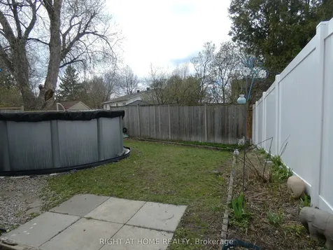 169 Castlefrank Road Kanata ON K2L 1T3
