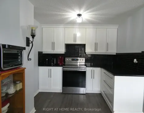 169 Castlefrank Road Kanata ON K2L 1T3