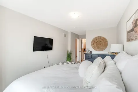 26 Hiscott Drive Hamilton ON L8B 0A3