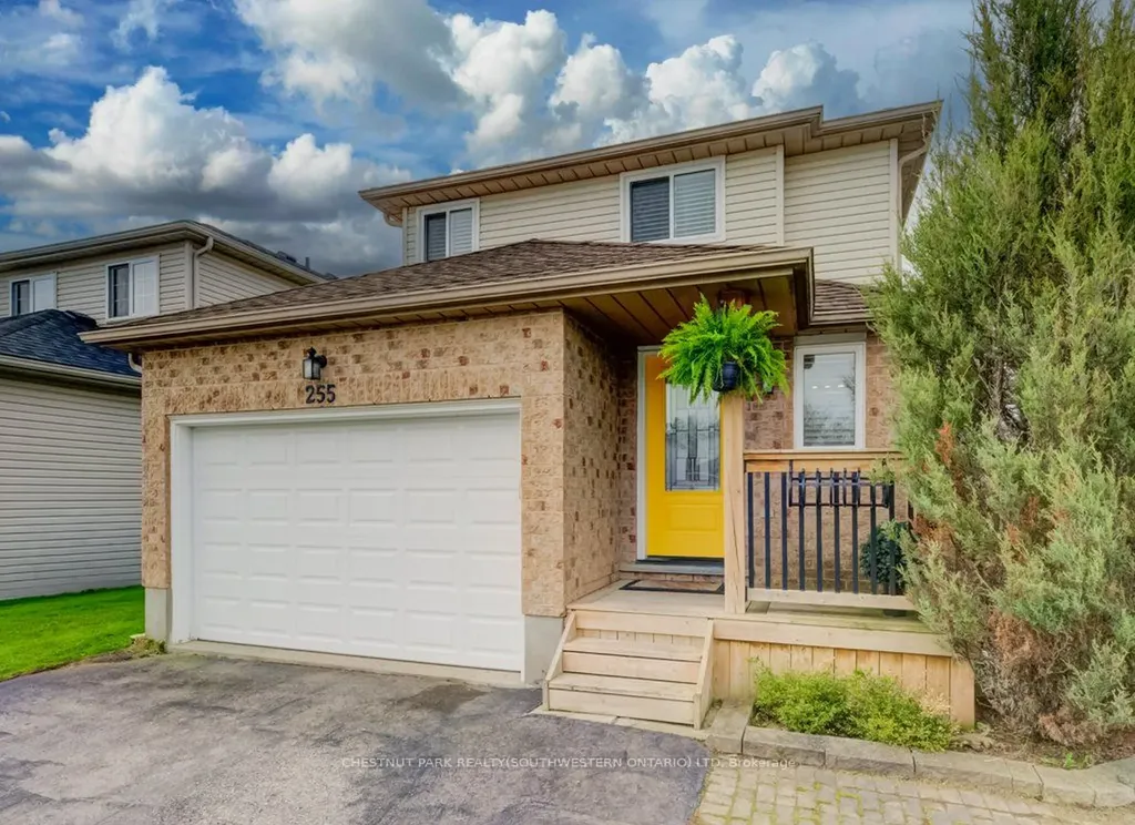 255 Highbrook Crescent W Waterloo ON N2E 3P6