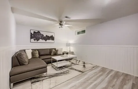 255 Highbrook Crescent W Waterloo ON N2E 3P6