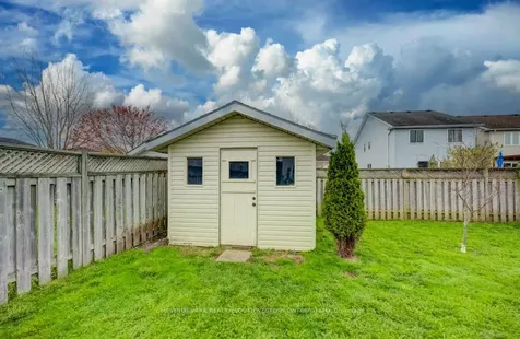 255 Highbrook Crescent W Waterloo ON N2E 3P6