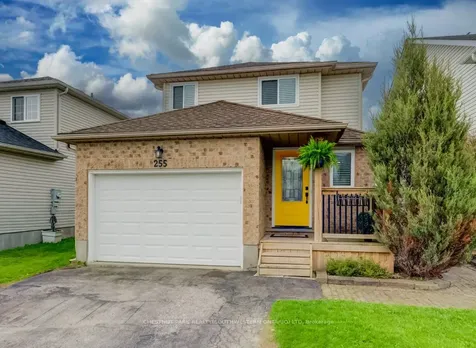 255 Highbrook Crescent W Waterloo ON N2E 3P6