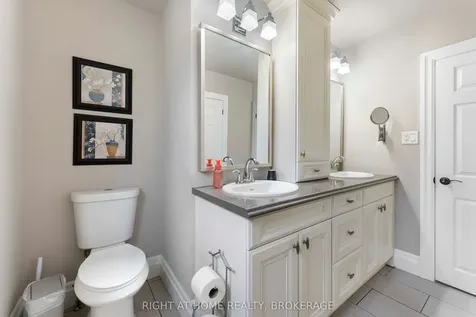 57 Metcalfe Street Thorold ON L2V 3A2