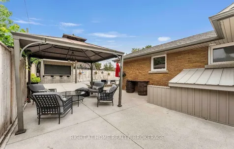 57 Metcalfe Street Thorold ON L2V 3A2