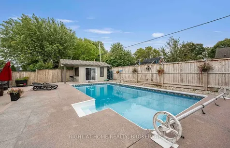 57 Metcalfe Street Thorold ON L2V 3A2
