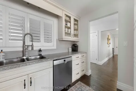 57 Metcalfe Street Thorold ON L2V 3A2