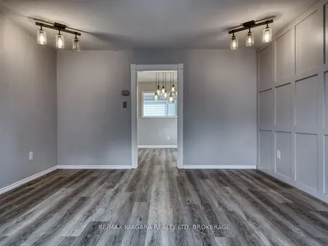 11 Winnifred Avenue St. Catharines ON L2M 5X2