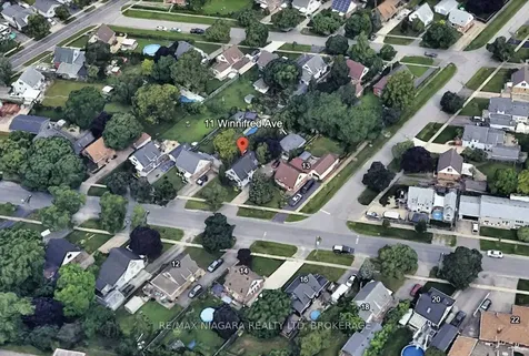 11 Winnifred Avenue St. Catharines ON L2M 5X2