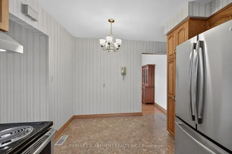 336 Montmorency Drive Hamilton ON L8K 5H4