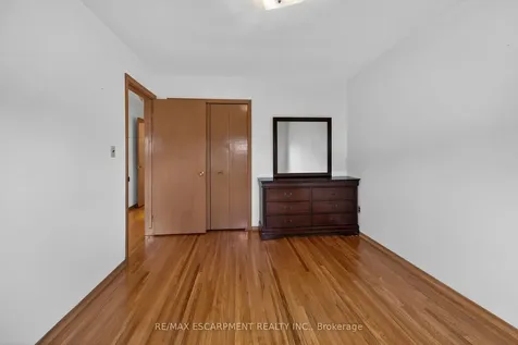 336 Montmorency Drive Hamilton ON L8K 5H4