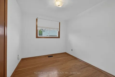 336 Montmorency Drive Hamilton ON L8K 5H4