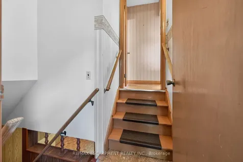 336 Montmorency Drive Hamilton ON L8K 5H4