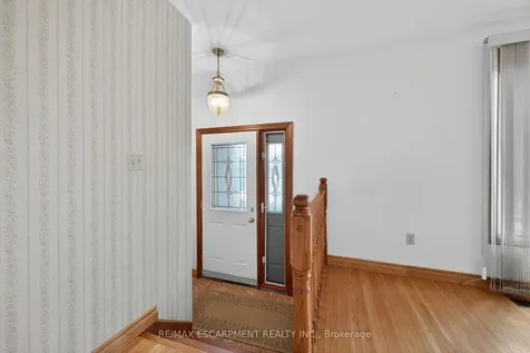 336 Montmorency Drive Hamilton ON L8K 5H4