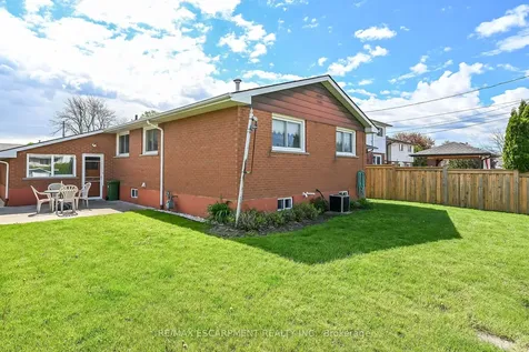 336 Montmorency Drive Hamilton ON L8K 5H4