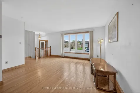 336 Montmorency Drive Hamilton ON L8K 5H4
