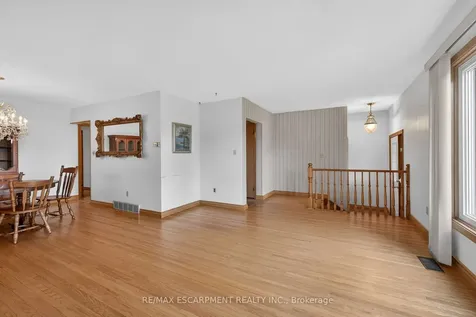 336 Montmorency Drive Hamilton ON L8K 5H4