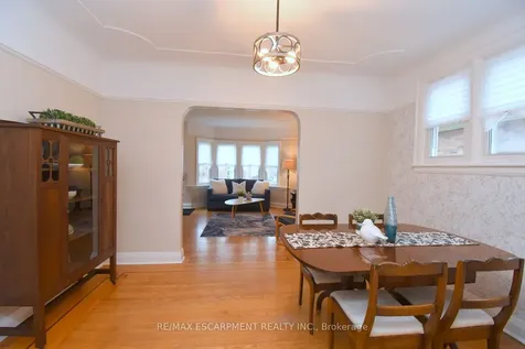 8 Norwood Road Hamilton ON L8S 3P9