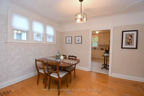 8 Norwood Road Hamilton ON L8S 3P9
