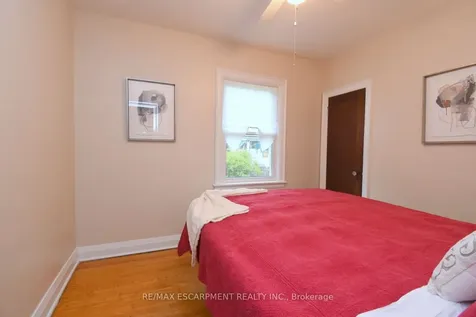 8 Norwood Road Hamilton ON L8S 3P9