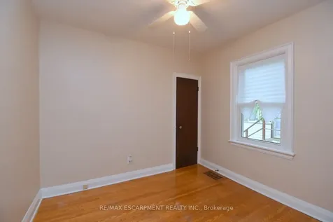 8 Norwood Road Hamilton ON L8S 3P9