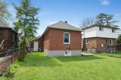 8 Norwood Road Hamilton ON L8S 3P9