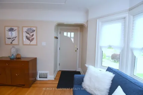 8 Norwood Road Hamilton ON L8S 3P9
