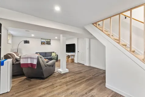 1391 8th Avenue W Owen Sound ON N4K 5M4