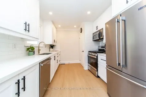 64 Dumbarton Street Guelph ON N1E 3T6