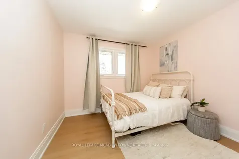 64 Dumbarton Street Guelph ON N1E 3T6