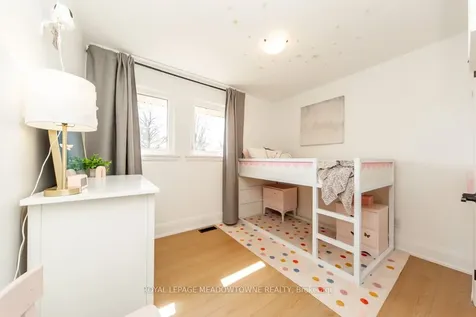64 Dumbarton Street Guelph ON N1E 3T6