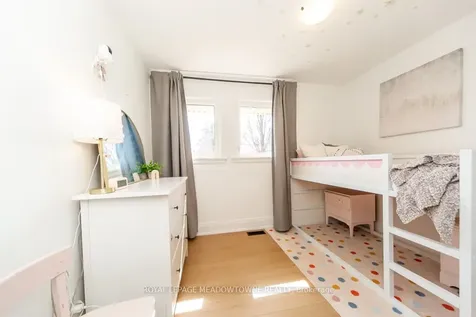 64 Dumbarton Street Guelph ON N1E 3T6