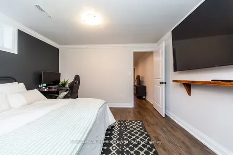 64 Dumbarton Street Guelph ON N1E 3T6