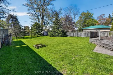 520 Alder Street E Haldimand ON N1A 1E6