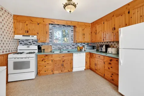520 Alder Street E Haldimand ON N1A 1E6
