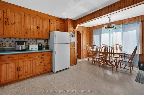520 Alder Street E Haldimand ON N1A 1E6