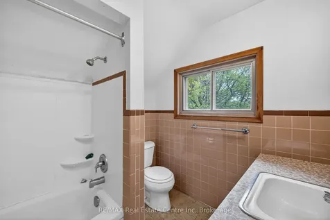 123 Elizabeth Street Guelph ON N1E 2X4