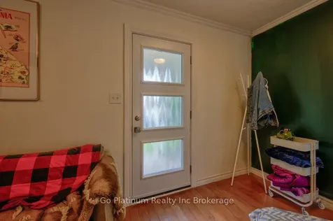 9 Sydenham Street Woodstock ON N4S 7B3