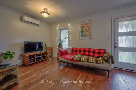 9 Sydenham Street Woodstock ON N4S 7B3