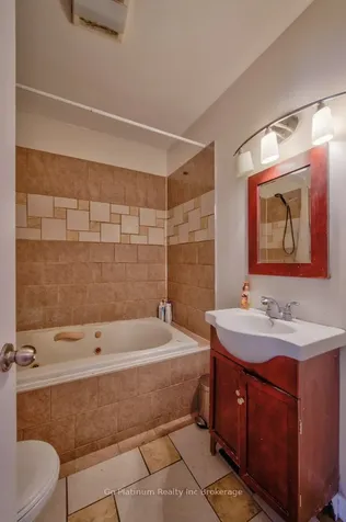 9 Sydenham Street Woodstock ON N4S 7B3