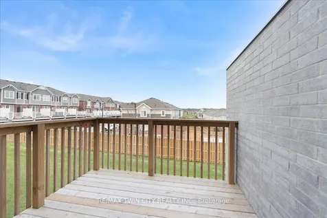 155 Equestrian Way Cambridge ON N3E 0E8