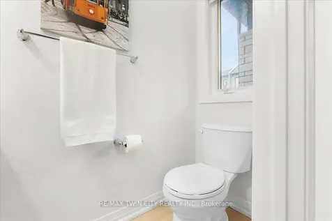 155 Equestrian Way Cambridge ON N3E 0E8