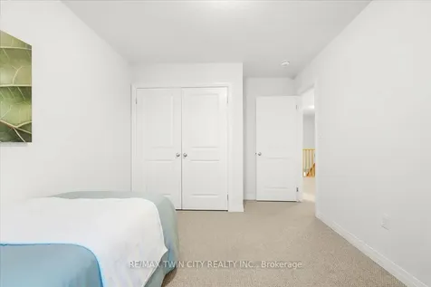 155 Equestrian Way Cambridge ON N3E 0E8