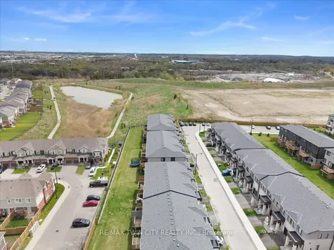155 Equestrian Way Cambridge ON N3E 0E8